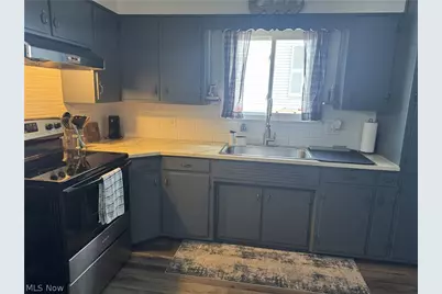223 E Cassell Avenue, Barberton, OH 44203 - Photo 21
