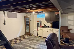 223 E Cassell Ave, Barberton, OH 44203 - Photo 39