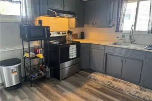 223 E Cassell Ave, Barberton, OH 44203 - Photo 19