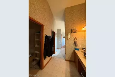 4256 Timberidge Avenue NW, Lehigh Twp, OH 44646 - Photo 17