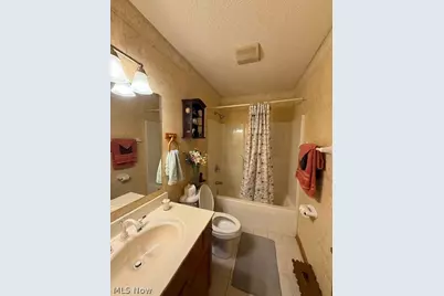 4256 Timberidge Avenue NW, Lehigh Twp, OH 44646 - Photo 15