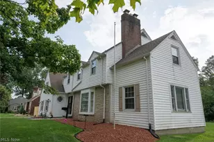 273 Griswold Dr, Youngstown, OH 44512 - Photo 3