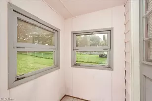 2375 Killian Rd, Akron, OH 44312 - Photo 13