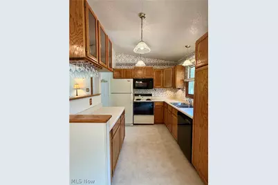 11985 Auburn Road, Chardon, OH 44024 - Photo 7