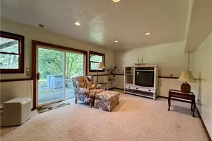 11985 Auburn Rd, Chardon, OH 44024 - Photo 19