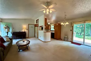 11985 Auburn Rd, Chardon, OH 44024 - Photo 3
