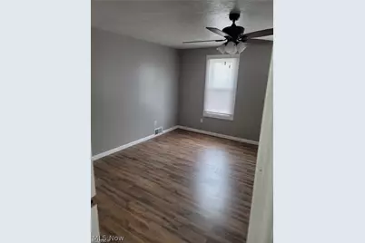 140 7th Street NW, Barberton, OH 44203 - Photo 15