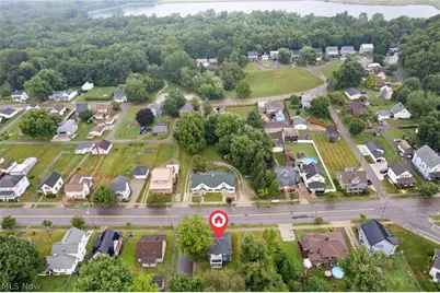 304 E Lisbon Street, Waynesburg, OH 44688 - Photo 3