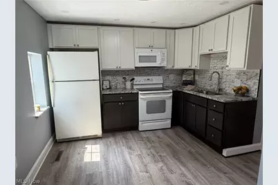623 Highland Avenue, Barberton, OH 44203 - Photo 3