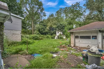 1494 Lakeland Avenue, Akron, OH 44320 - Photo 43