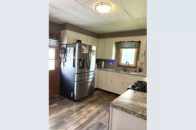 108 Thomas Street, East Palestine, OH 44413 - Photo 11