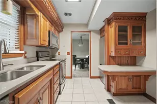 78 Yardley Ln, Akron, OH 44313 - Photo 9