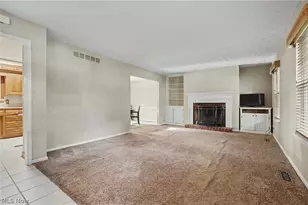 78 Yardley Ln, Akron, OH 44313 - Photo 7