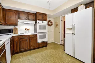 7693 Oakridge Dr, Mentor, OH 44060 - Photo 15