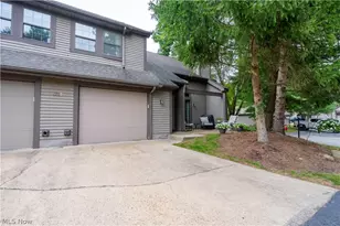 1233 Red Tail Hawk Dr, Boardman, OH 44512 - Photo 23