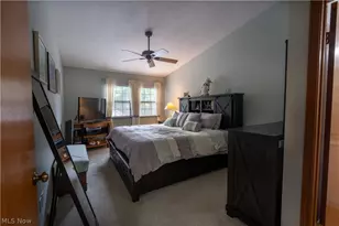 1233 Red Tail Hawk Dr, Boardman, OH 44512 - Photo 19