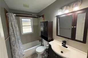 625 Delaware Ave, Elyria, OH 44035 - Photo 7