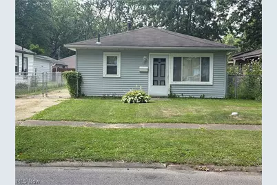 625 Delaware Avenue, Elyria, OH 44035 - Photo 1