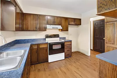 448 Fernwood Avenue, Wadsworth, OH 44281 - Photo 17