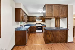 448 Fernwood Ave, Wadsworth, OH 44281 - Photo 15