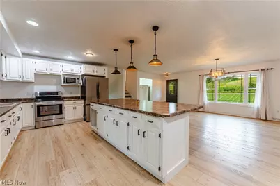 1106 Shutt Valley Road NW, Sugarcreek, OH 44681 - Photo 9
