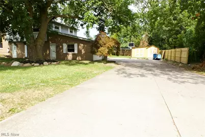 1426 W 39th Street, Lorain, OH 44053 - Photo 3