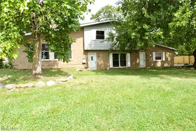 1426 W 39th Street, Lorain, OH 44053 - Photo 1