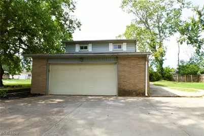 1426 W 39th Street, Lorain, OH 44053 - Photo 7