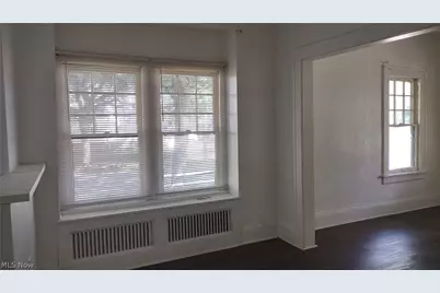69 W Dalton Street, Akron, OH 44310 - Photo 3