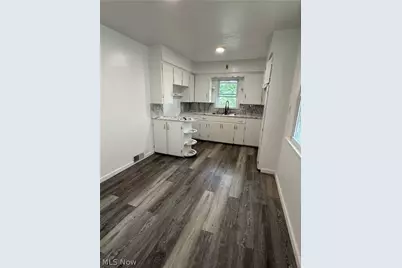 1445 Burkhardt Avenue, Akron, OH 44301 - Photo 11