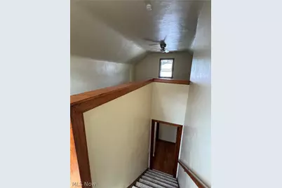 1445 Burkhardt Avenue, Akron, OH 44301 - Photo 19