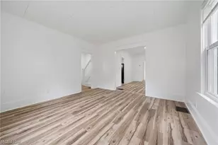 1512 Bonnot Pl NE, Canton, OH 44705 - Photo 7