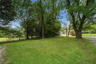 1512 Bonnot Pl NE, Canton, OH 44705 - Photo 33