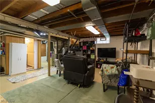 1382 Elmwood Ave SW, North Canton, OH 44720 - Photo 23