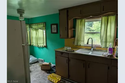 8734 Traphagen Street NW, Massillon, OH 44646 - Photo 7