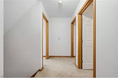 1138 Oxford Circle, Akron, OH 44312 - Photo 23