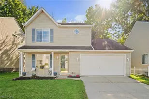 1138 Oxford Cir, Akron, OH 44312 - Photo 1