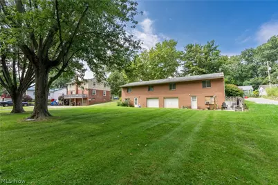 316 Pershing Avenue NW, Massillon, OH 44646 - Photo 33