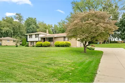 2591 Woodview Road, Uniontown, OH 44685 - Photo 3