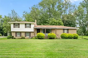 2591 Woodview Rd, Uniontown, OH 44685 - Photo 1