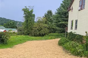 111 High St, Freeport, OH 43973 - Photo 3