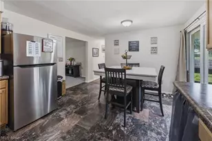 6084 Peach St, Louisville, OH 44641 - Photo 31