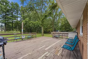 6084 Peach St, Louisville, OH 44641 - Photo 13