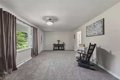 6084 Peach Street, Louisville, OH 44641 - Photo 25