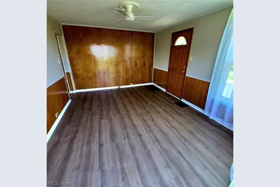 32 Market Street, Mt Pleasant, OH 43939 - Photo 13
