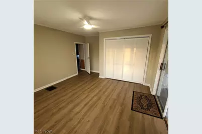 32 Market Street, Mt Pleasant, OH 43939 - Photo 15