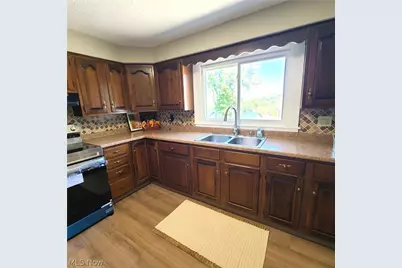 32 Market Street, Mt Pleasant, OH 43939 - Photo 11
