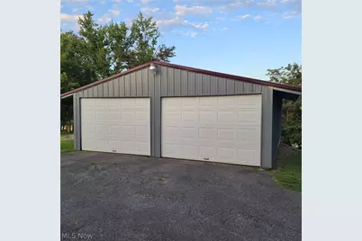 32 Market Street, Mt Pleasant, OH 43939 - Photo 3