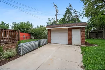 14522 Birchwood Avenue, Loveland, OH 44111 - Photo 27