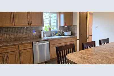 138 Kimrose Lane, Grandview Heights, OH 44147 - Photo 5
